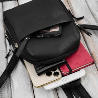 Stylowy zestaw damski Paolo Peruzzi – skórzany plecak miejski oraz elegancka mała torebka.