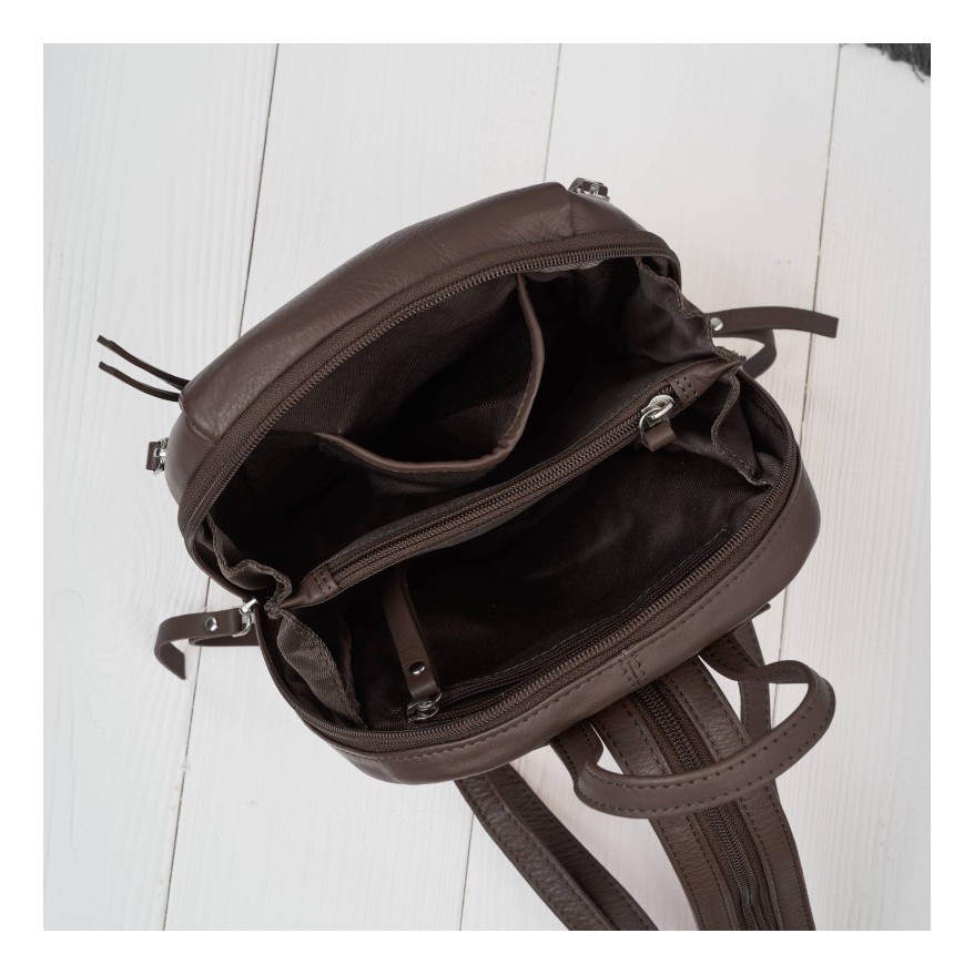 Stylowy zestaw damski Paolo Peruzzi – skórzany plecak miejski oraz elegancka mała torebka.