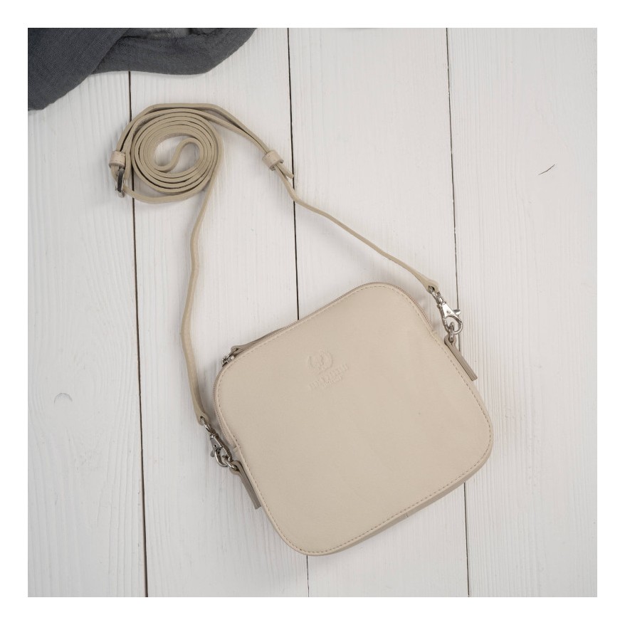 Stylowy zestaw damski Paolo Peruzzi – skórzany plecak miejski oraz elegancka mała torebka.