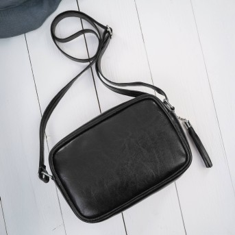 Torebka damska listonoszka skórzana czarna z dodatkiem zamszu