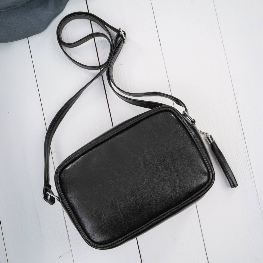 Torebka damska listonoszka skórzana czarna z dodatkiem zamszu