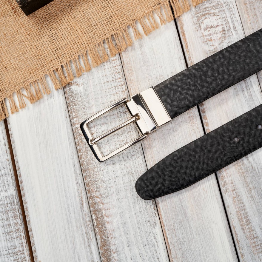 Pasek męski skórzany dwustronny brązowy i czarny z delikatnym tłoczeniem