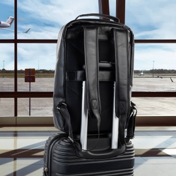 Plecak skórzany Paolo Peruzzi SL-15-BL czarny na laptopa 15,6″