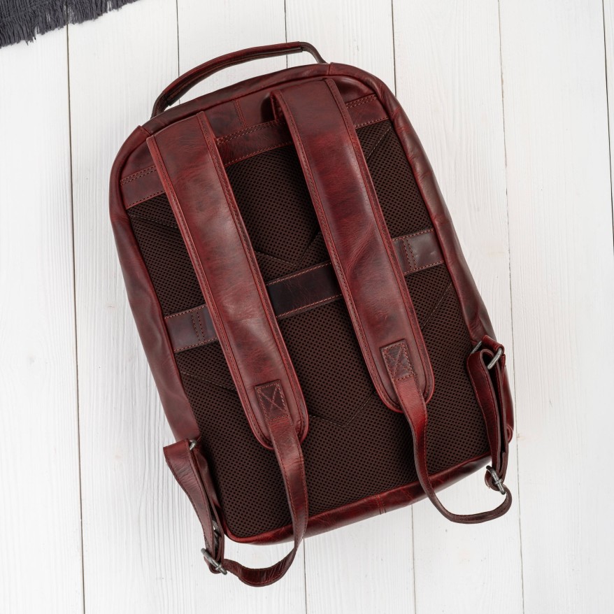 Plecak skórzany Paolo Peruzzi SL-15-CG na laptopa 15,6″