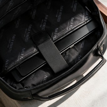 Plecak skórzany Paolo Peruzzi SL-15-BL czarny na laptopa 15,6″