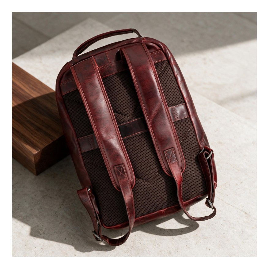 Plecak skórzany Paolo Peruzzi SL-15-CG na laptopa 15,6″